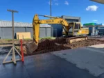 Arriendo de excavadoras de orugas de 20 toneladas Volvo, Kobelco y SDLG para movimiento de tierras y excavaciones profundas. Cotice con Servisan.
