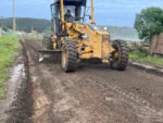Arriendo de motoniveladoras Volvo y John Deere para nivelación, perfilado y acondicionamiento de terrenos en obras civiles. Cotice hoy con Servisan.